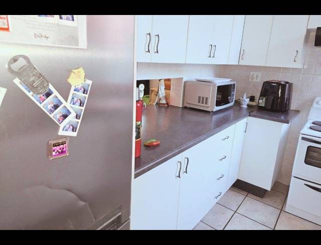 2 BEDROOM TOWNHOUSE FOR SALE IN THE HILL